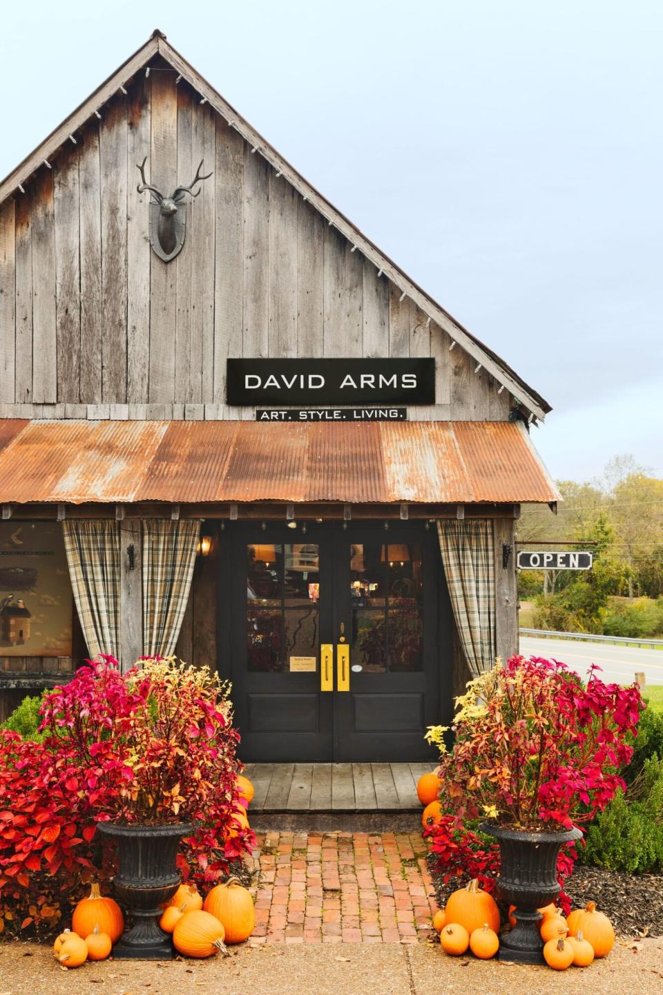 David Arms exterior