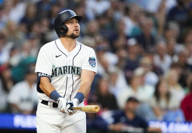 MLB roundup: Cal Raleigh's homers help Mariners extend streak