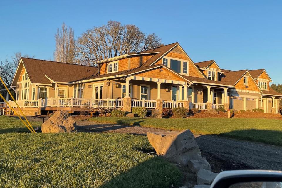 Matt Roloff farmhouse airbnb