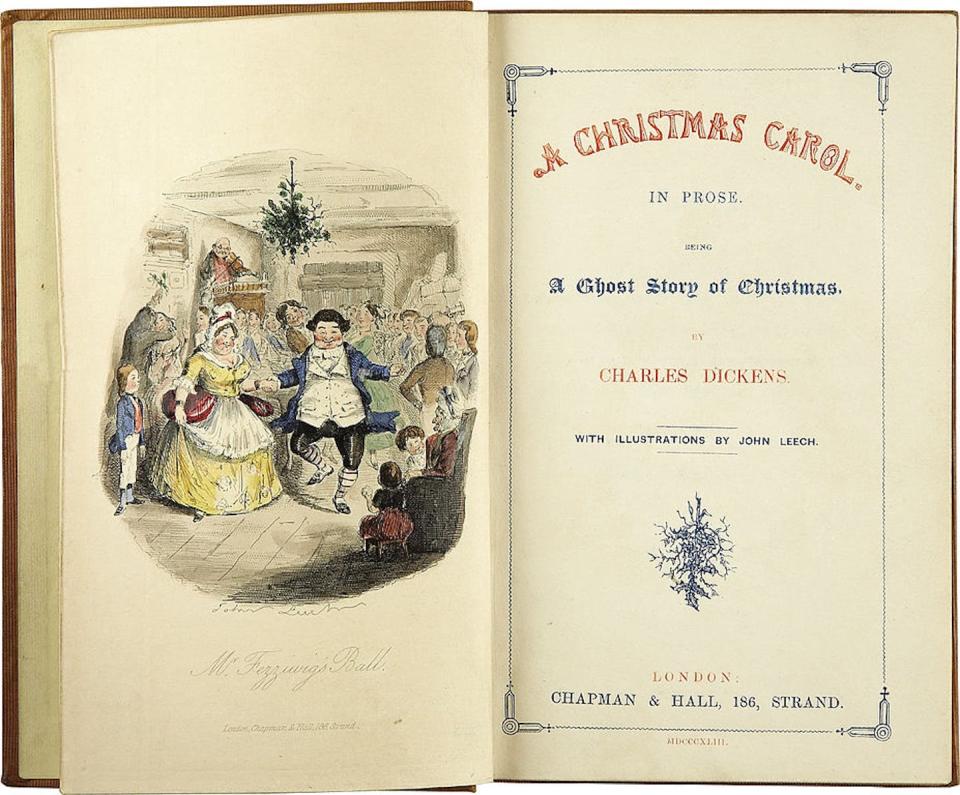 Imagen de la primera edición de <em>Cuento de Navidad</em>, de Charles Dickens, de 1843. <a href="https://commons.wikimedia.org/wiki/File:Charles_Dickens-A_Christmas_Carol-Title_page-First_edition_1843.jpg" rel="nofollow noopener" target="_blank" data-ylk="slk:Wikimedia Commons;elm:context_link;itc:0;sec:content-canvas" class="link ">Wikimedia Commons</a>