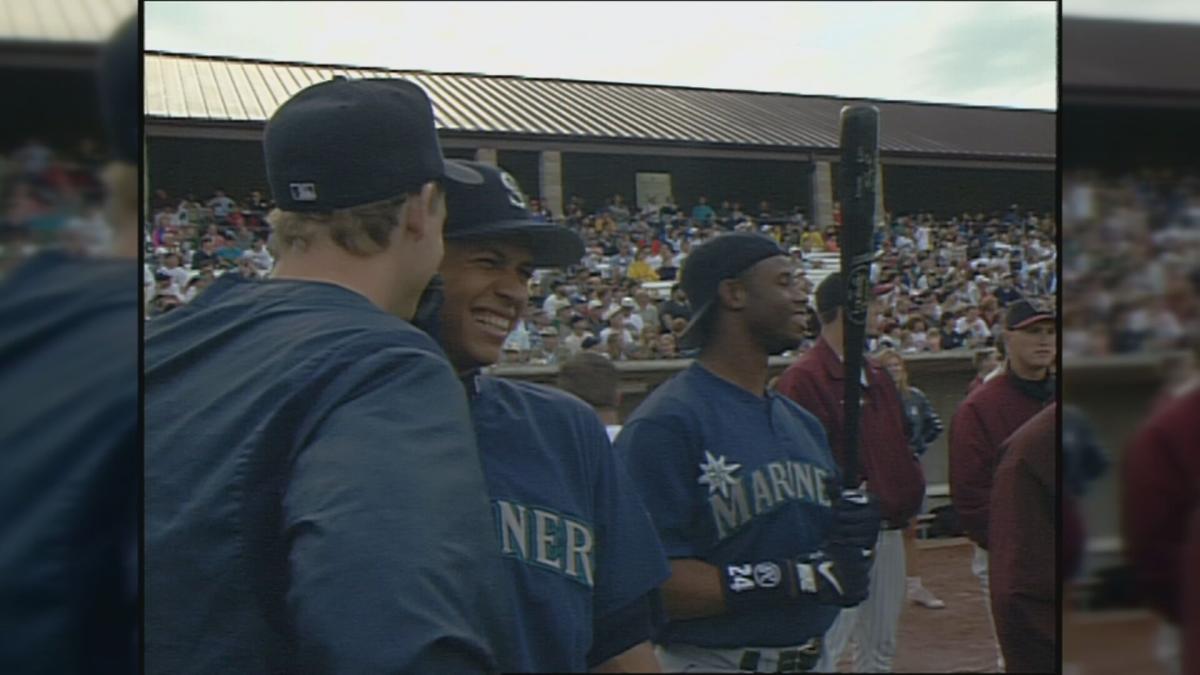 Watch a very young Alex Rodriguez compete in a 1996 home run derby
