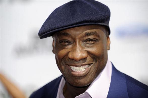 Actor Michael Clarke Duncan arrives at the 2010 BET Awards in Los Angeles June 27, 2010. REUTERS/Gus Ruelas (UNITED STATES - Tags: ENTERTAINMENT)