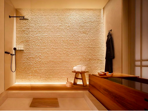 Las suites Ryokan de las plantas séptima y octava del Nobu Hotel Palo Alto cuentan con bañeras de estilo japonés.