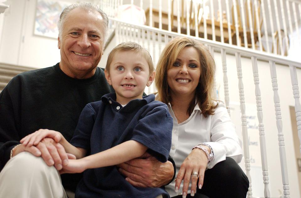 Former KSL anchor Dick Nourse with his wife, Debi and youngest son, Dayne, 7, in 2004. | Lisa Marie Miller, Deseret News