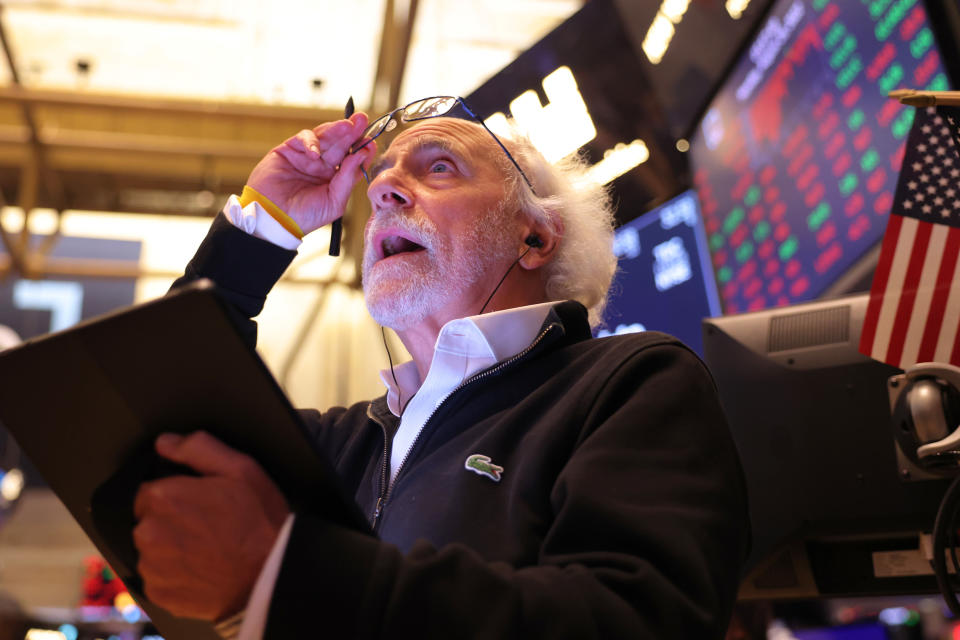 NEW YORK, NEW YORK - AUGUST 29: Stock trader Peter Tuchman works on the floor of the New York Stock Exchange during afternoon trading on August 29, 2022 in New York City.  Stocks opened lower this morning, continuing last week's downward trend after the Dow Jones closed down 1,008 points following Fed Chairman Jerome Powell's comments on inflation at the central bank's annual economic symposium in Jackson Hole.  (Photo by Michael M. Santiago/Getty Images)