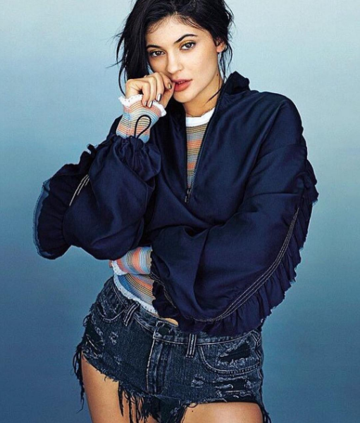 <p>Les minuscules shorts de Kylie Jenner semblent irrésistibles sur IG, mais vous vous sentirez forcément légèrement nue en public. (Photo : kyliejennervia Instagram)</p>
