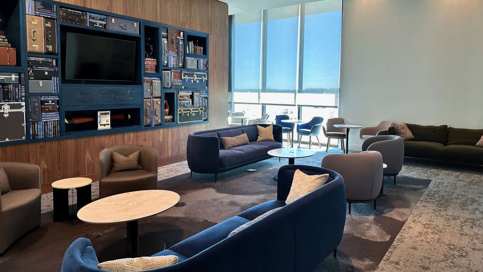 There’s a variety of seating around the lounge. - Andrew Kunesh/CNN Underscored