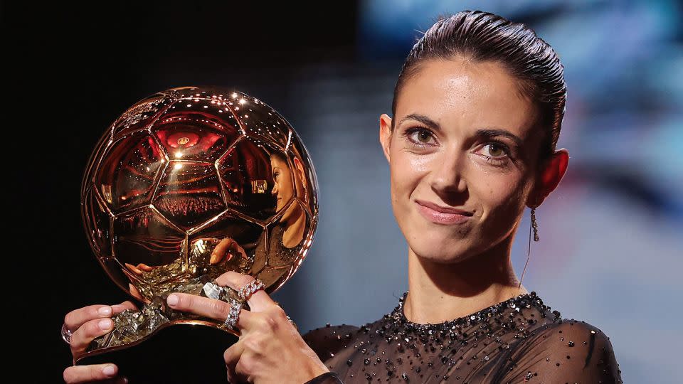 Barça and Spain midfielder Aitana Bonmati receives the Woman Ballon d'Or award during the 2023 Ballon d'Or France Football award ceremony on October 30. - Franck Fife/AFP/Getty Images