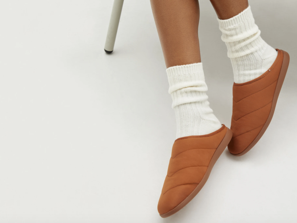 Everlane's new slippers are Canadian weather-approved.