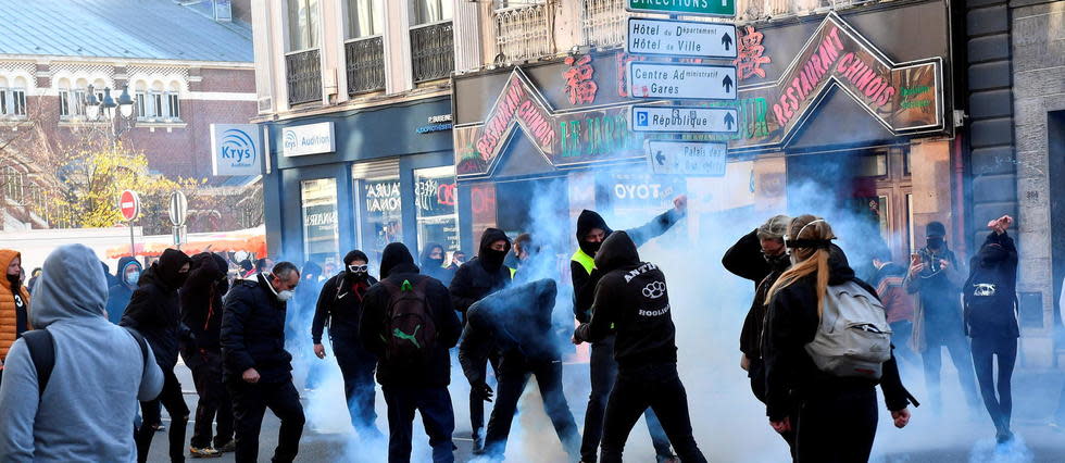 Une manifestation de Gilets jaunes à Lille en novembre 2020.
