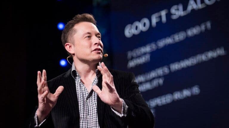 El magnate Elon Musk anunció su compra de Twitter