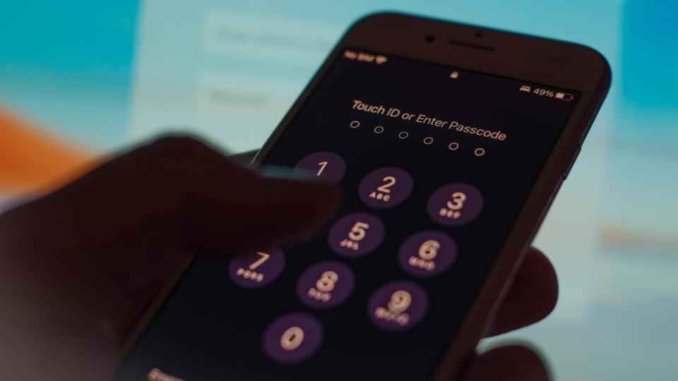 Una pantalla de seguridad de contraseña de teléfono celular