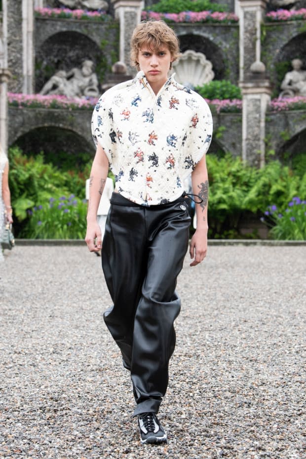 Nicolas Ghesquière Does Seaside Baroque Athleisure for Louis Vuitton Cruise  2024 - Fashionista