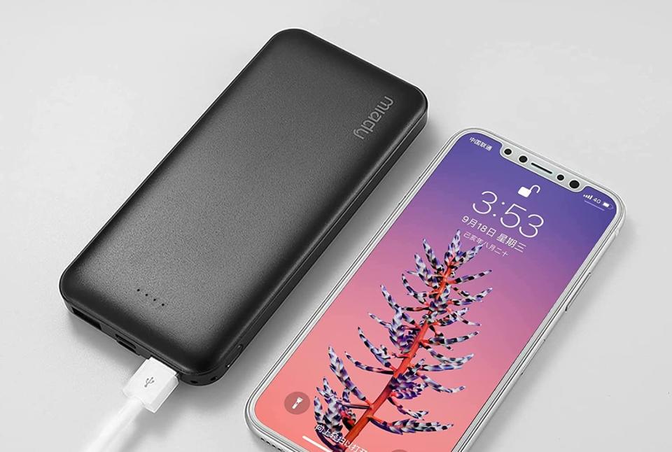 Miady 10000mAh Dual USB Portable Charger