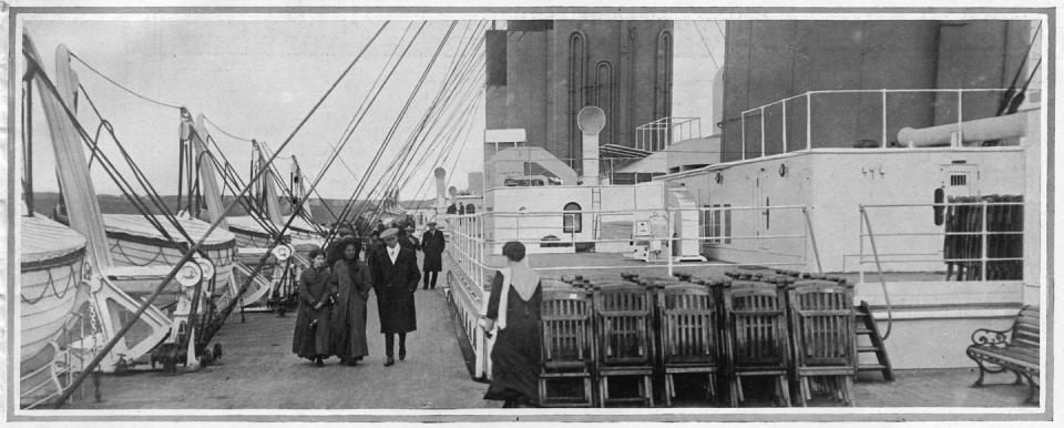 promenade deck