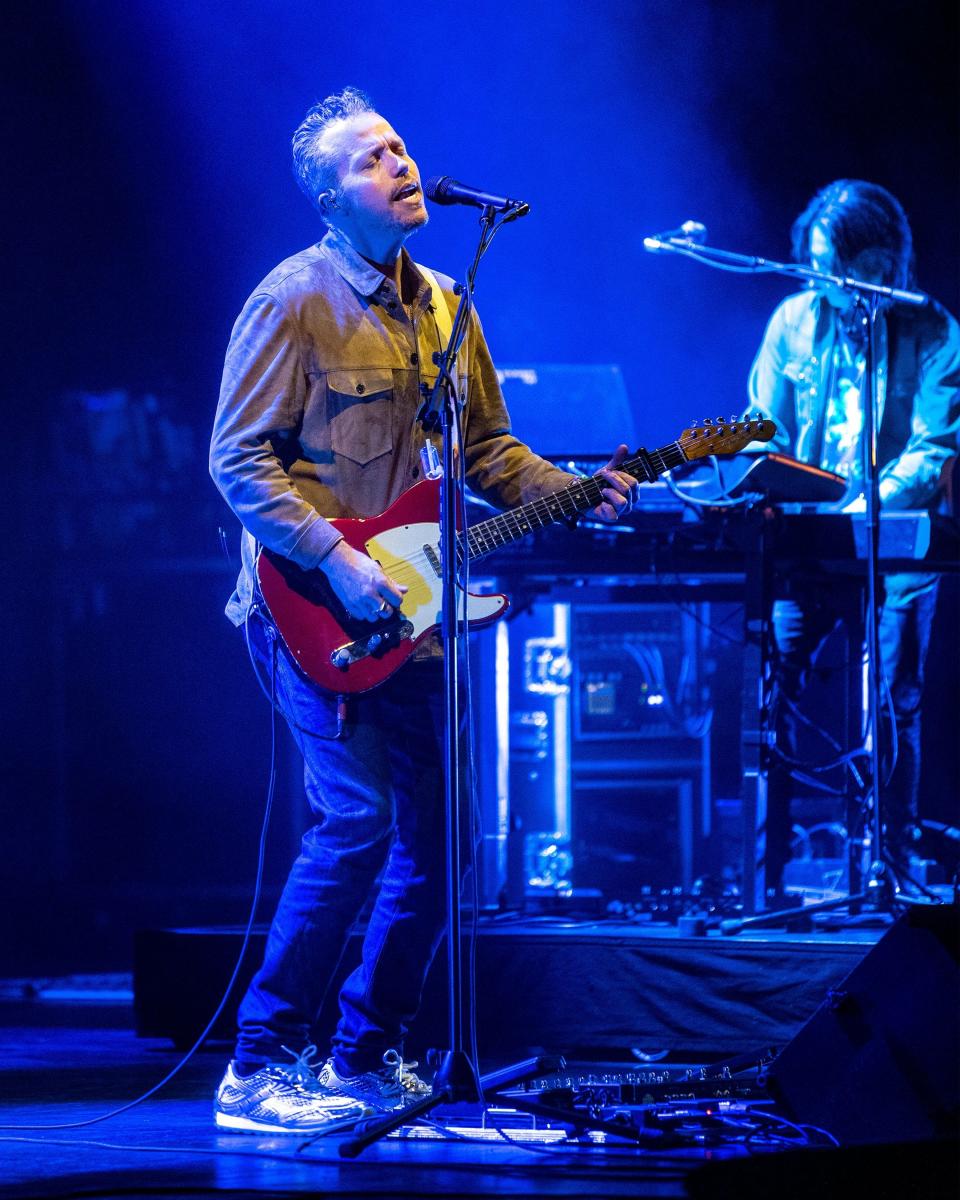 Jason Isbell and The 400 Unit delighted a sold-out Benedum Center show.