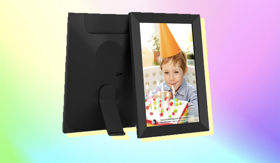 Frameo photo frame with a photo of a child blowing out birthday candles