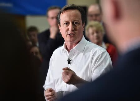 Britain's Prime Minister David Cameron gives a speech at an election rally at The Corsham School in Chippenham, south west England, March 30, 2015. REUTERS/Leon Neal/Pool