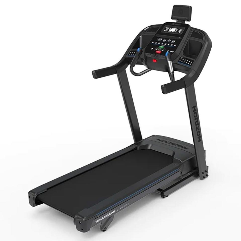 <p><a href="https://go.redirectingat.com?id=74968X1596630&url=https%3A%2F%2Fwww.horizonfitness.com%2Fhorizon-7-0-at-treadmill&sref=https%3A%2F%2Fwww.runnersworld.com%2Ftraining%2Fg34822975%2Fhome-gym-equipment%2F" rel="nofollow noopener" target="_blank" data-ylk="slk:Shop Now;elm:context_link;itc:0;sec:content-canvas" class="link ">Shop Now</a></p><p>7.0 AT Treadmill</p><p>$999.00</p><p>horizonfitness.com</p>