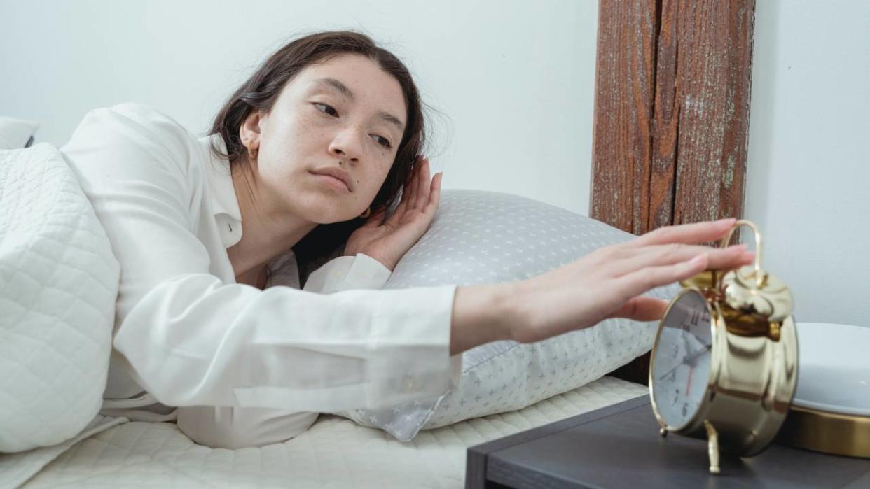  When do the clocks go back? sleep & wellness tips. 