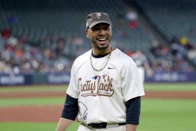 MLB star Mookie Betts marries longtime girlfriend Brianna Hammonds