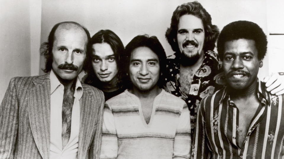 Joe Zawinul, Jaco Pastorius, Alex Acuna, Manolo Badrena, Wayne Shorter - posed, studio, group shot