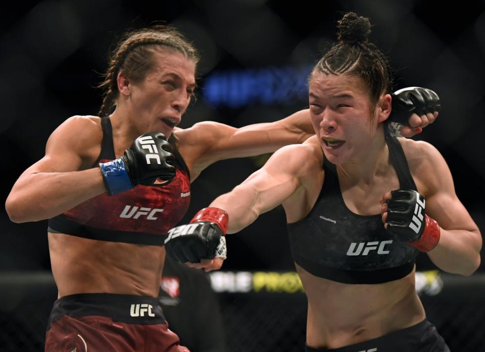 Zhang Weili (right) outpointed Joanna Jedrzejczyk in an instant classic in 2020 (Getty Images)