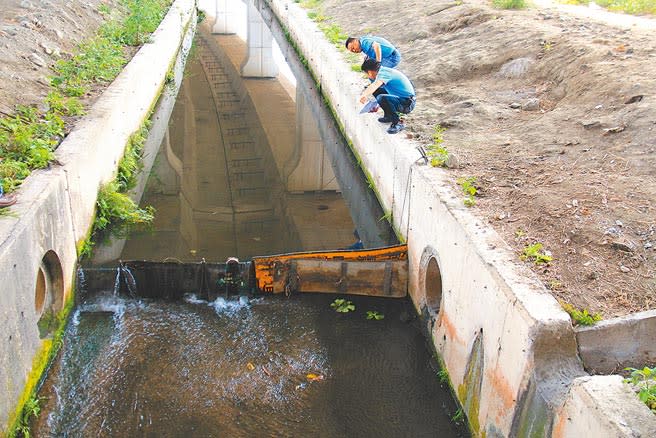 八卦山長隧道通車後，產生的地下水湧泉，19年來每天流掉的水量達345.6公噸。（謝瓊雲攝）