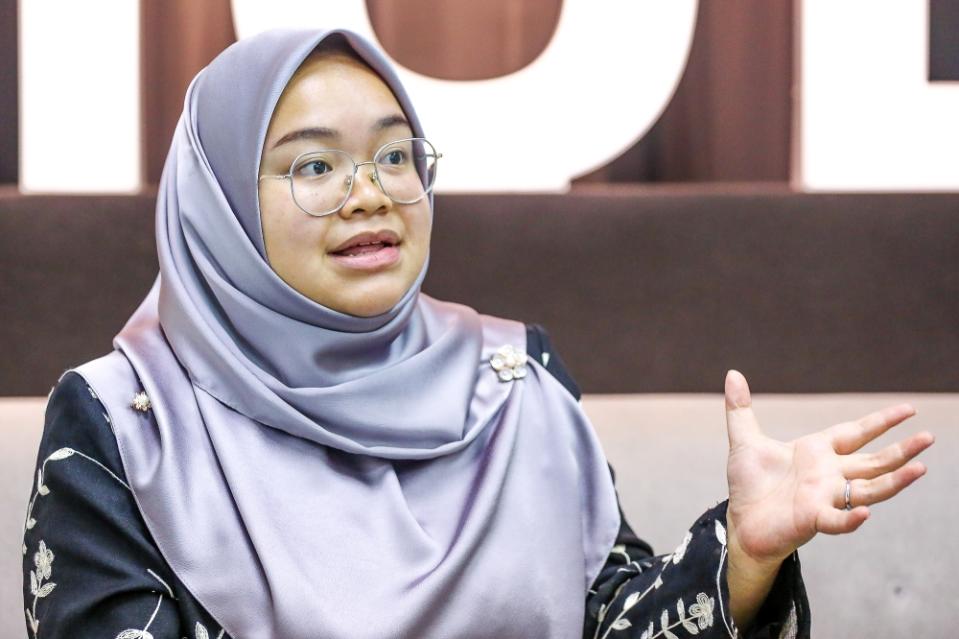 Amira Aisya told Malay Mail that she did not intend to be acting president for too long as it would be unhealthy for the party. — Picture by Yusof Mat Isa