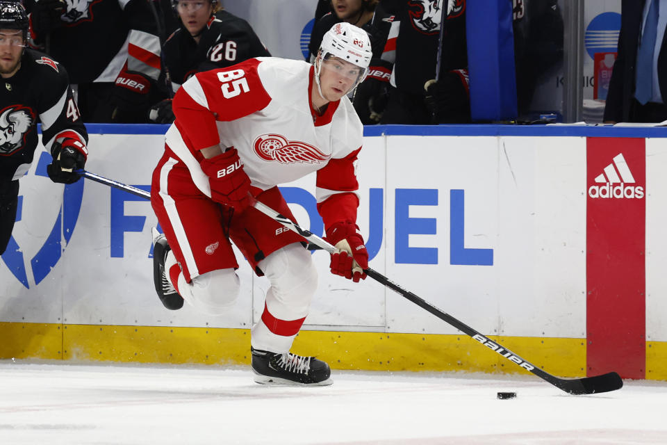 Detroit Red Wings left wing Elmer Soderblom (85) carries the puck into the zone during the second period of the team's NHL hockey game against the Buffalo Sabres, Thursday, Dec. 29, 2022, in Buffalo, N.Y. (AP Photo/Jeffrey T. Barnes)