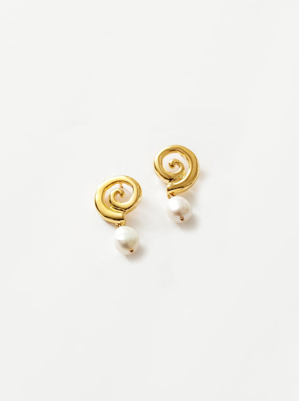 Layla Earrings in Gold