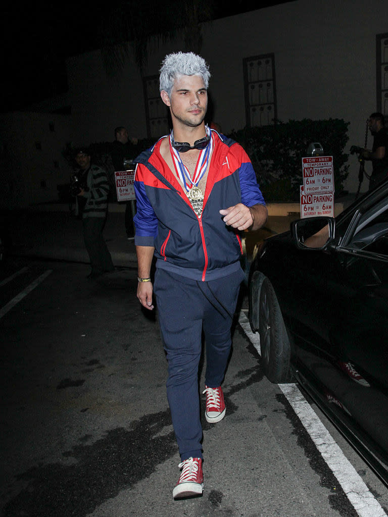 Taylor Lautner's Ryan Lochte costume