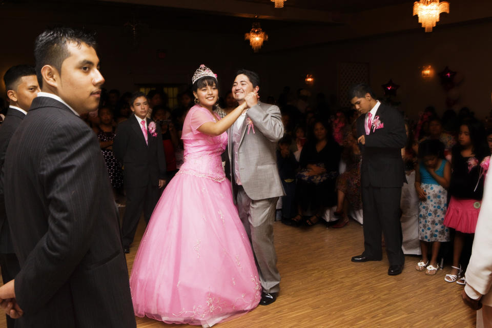 Fiesta de Quinceañera. Foto: Getty Images.