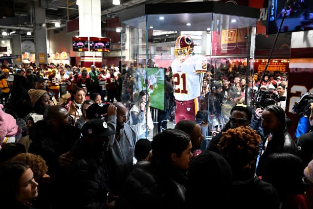 Commanders Unveil Embarrassingly Bad Sean Taylor Memorial