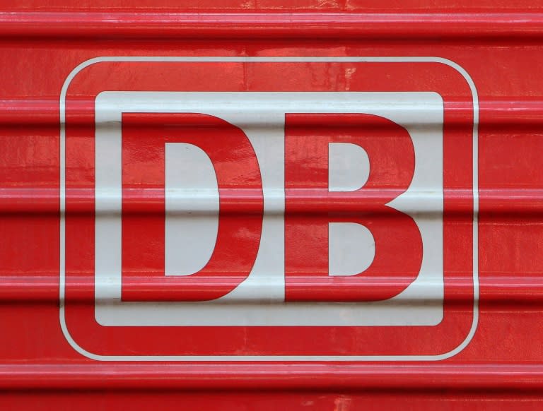 Der Verkauf der Logistiktochter Schenker dürfte der Deutschen Bahn (DB) Milliarden einbringen - Haushaltspolitiker der Ampel-Koalition und die DB-Geschäftsführung sind laut "Spiegel" aber uneins, wie das Geld verwendet werden soll. (DANIEL ROLAND)