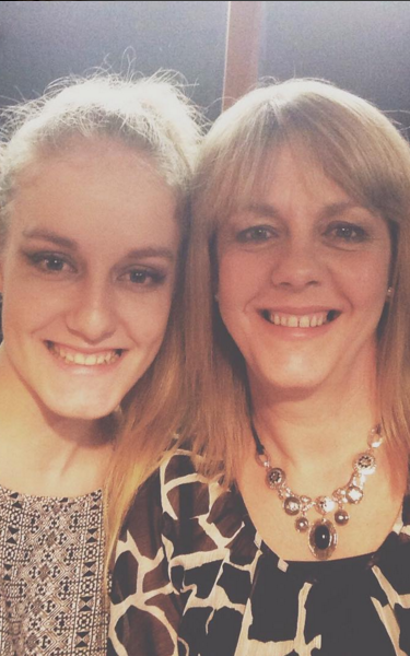 Charlotte Hart and her mother Claire - Credit: SWNS/SWNS