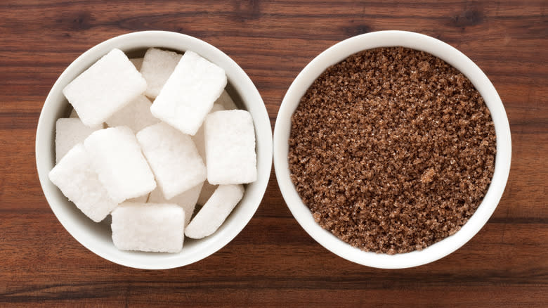 Brown sugar and white sugar cubes