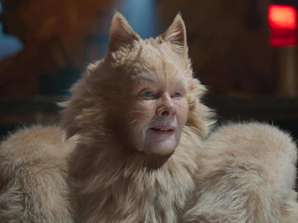 Judi Dench schlüpft in "Cats" in die Rolle von Old Deuteronomy (Bild: © 2019 Universal Pictures. All Rights Reserved.)