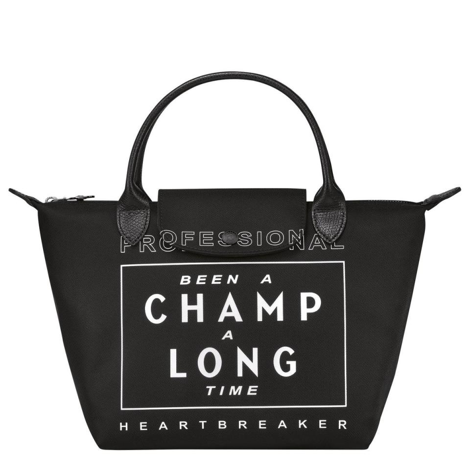 LONGCHAMP x EU聯名系列Le Pliage尼龍手提包。NT$6,100。（LONGCHAMP提供）