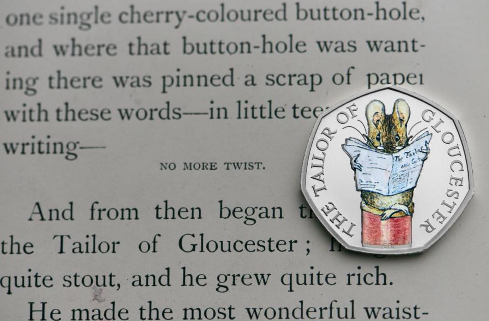 A new coin featuring a helpful mouse from the Tale of Gloucester (Royal Mint)