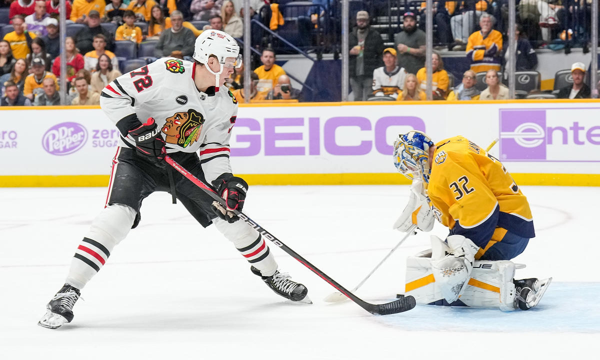 Blackhawks’ comeback falls short in Nashville