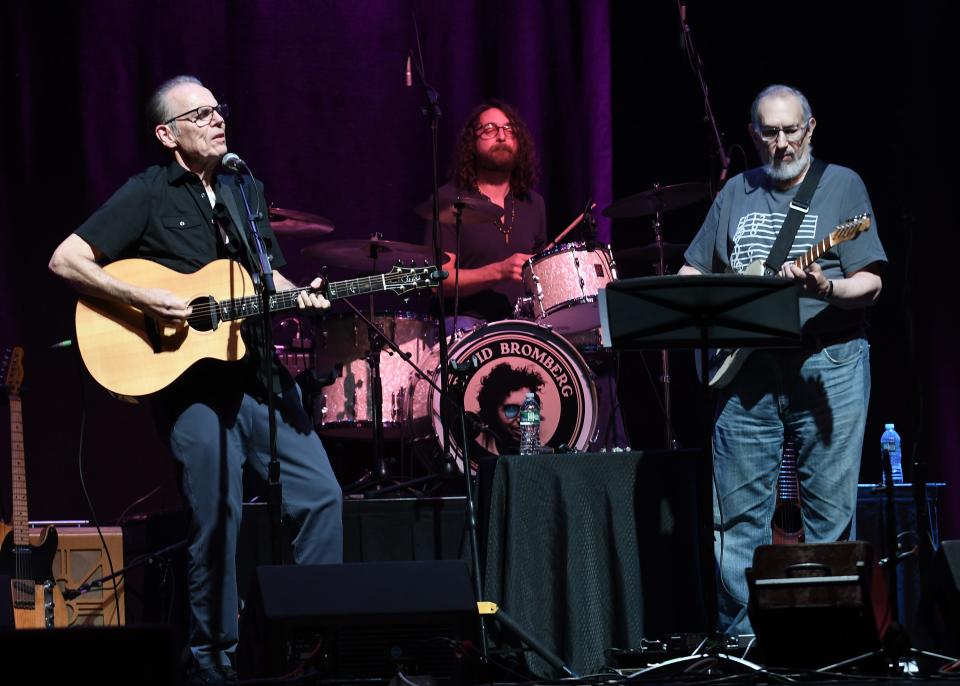 David Bromberg rehearses with John Hiatt, who was a special guest at his Beacon Theatre show in New York on June 10.