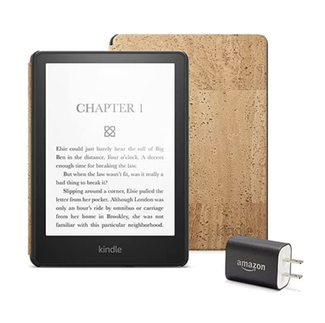 Kindle Paperwhite Signature Edition Essentials Bundle including