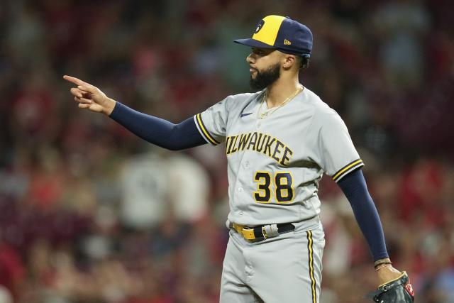 Brewers shut out Reds in their last battle of the season, 3-0 - Brew Crew  Ball