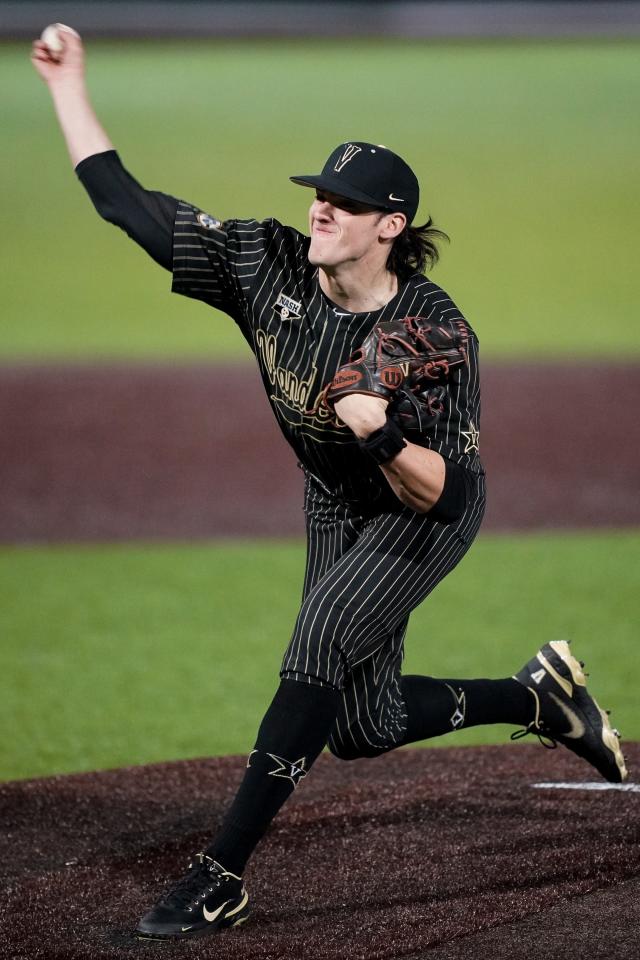 Why Vanderbilt baseball calls pitches on electronic wristbands and how they  could improve the game