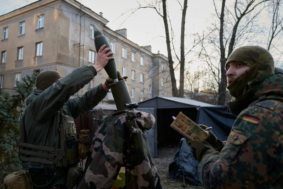 Ukrainian soldiers 