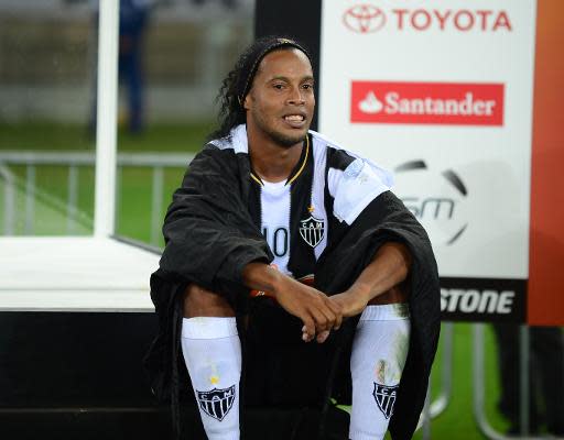 La estrella del Atlético Mineiro, Ronaldinho Gaúcho, durante la entrega de premios de la Copa Libertadores, el 24 de julio de 2013 en Belo Horizonte (AFP/Archivos | Douglas Magno)