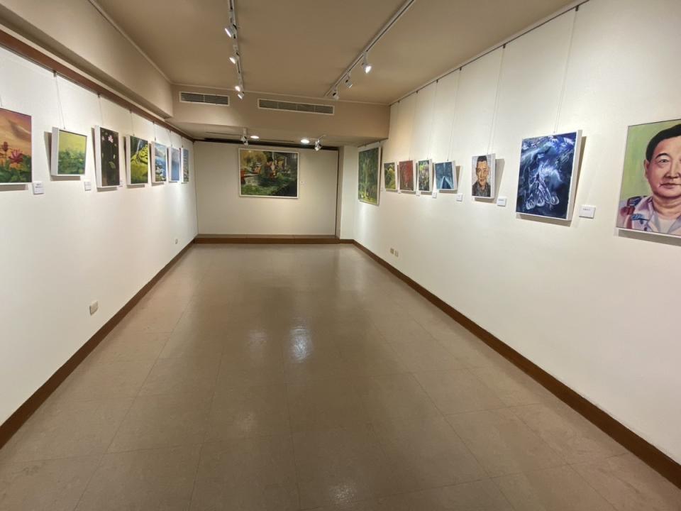 胡嘉蕙「讓社會處處有溫暖」油畫個展。   圖：孫家銘攝