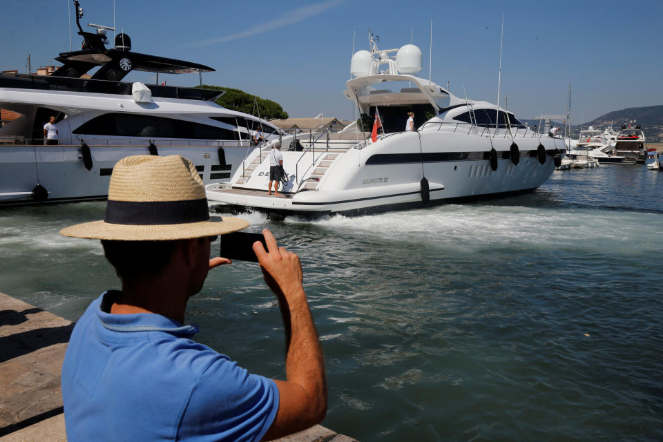 Yachting life on display. REUTERS/Philippe Laurenson