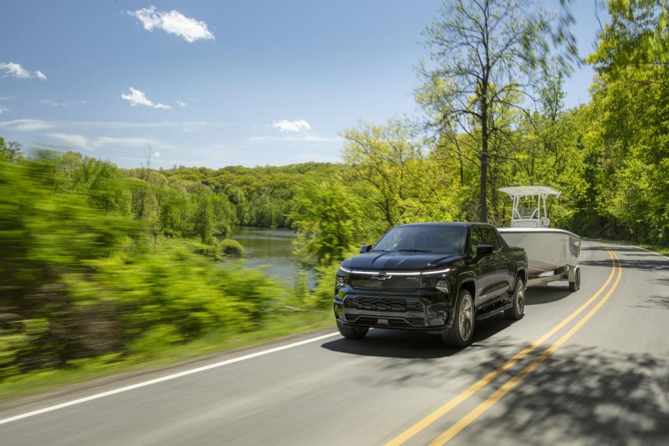 2024 chevrolet silverado ev rst